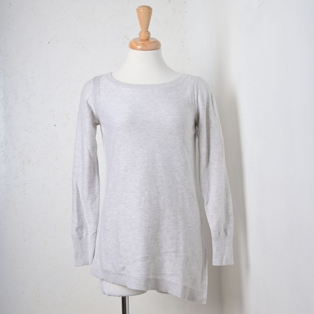 Banana Republic | Light grey asymmetrical women's crew neck sweater